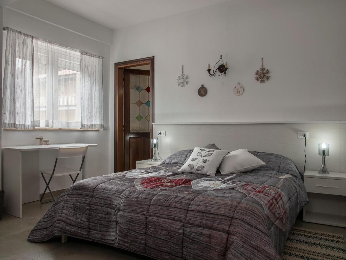 La Casa Delle Stagioni Bed and Breakfast LʼAquila Buitenkant foto
